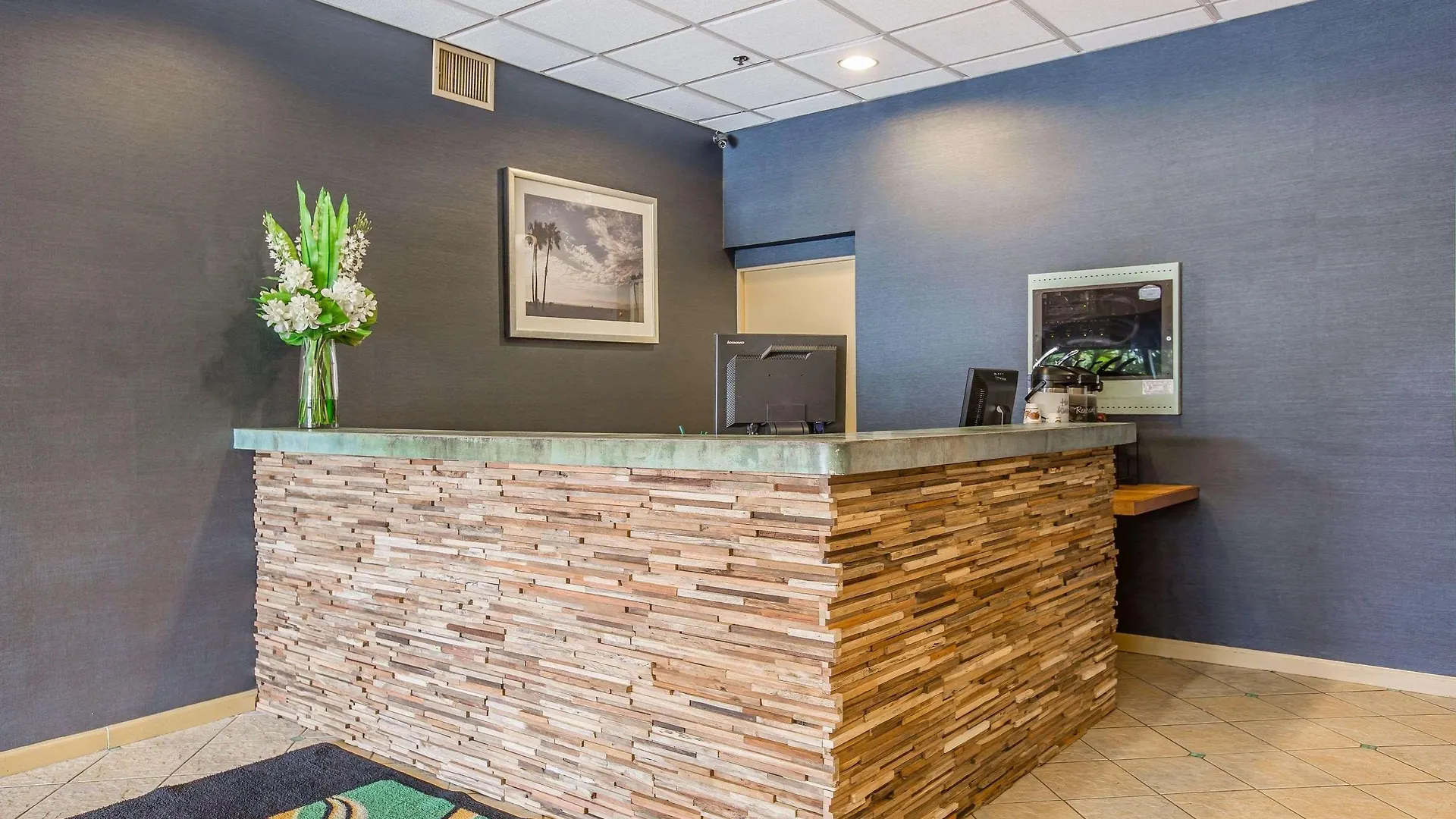 Quality Inn & Suites Hermosa Beach