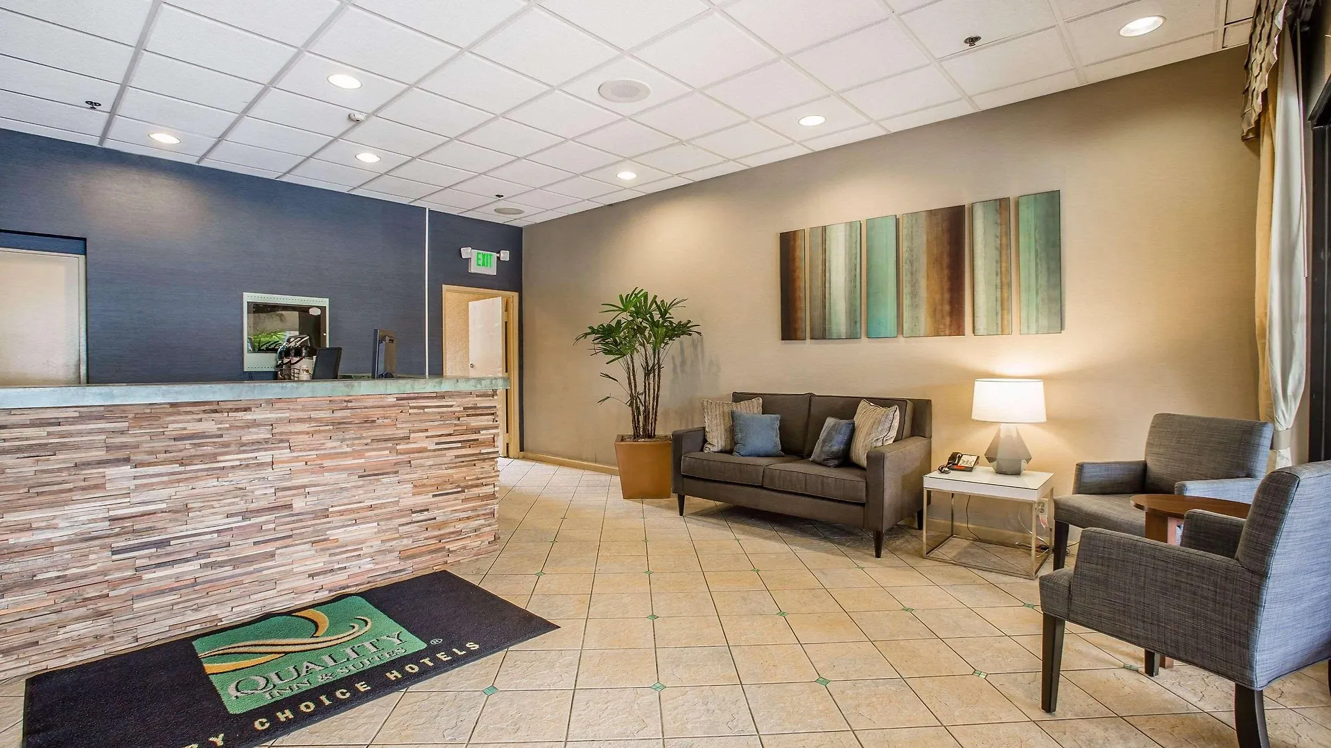 Quality Inn & Suites Hermosa Beach