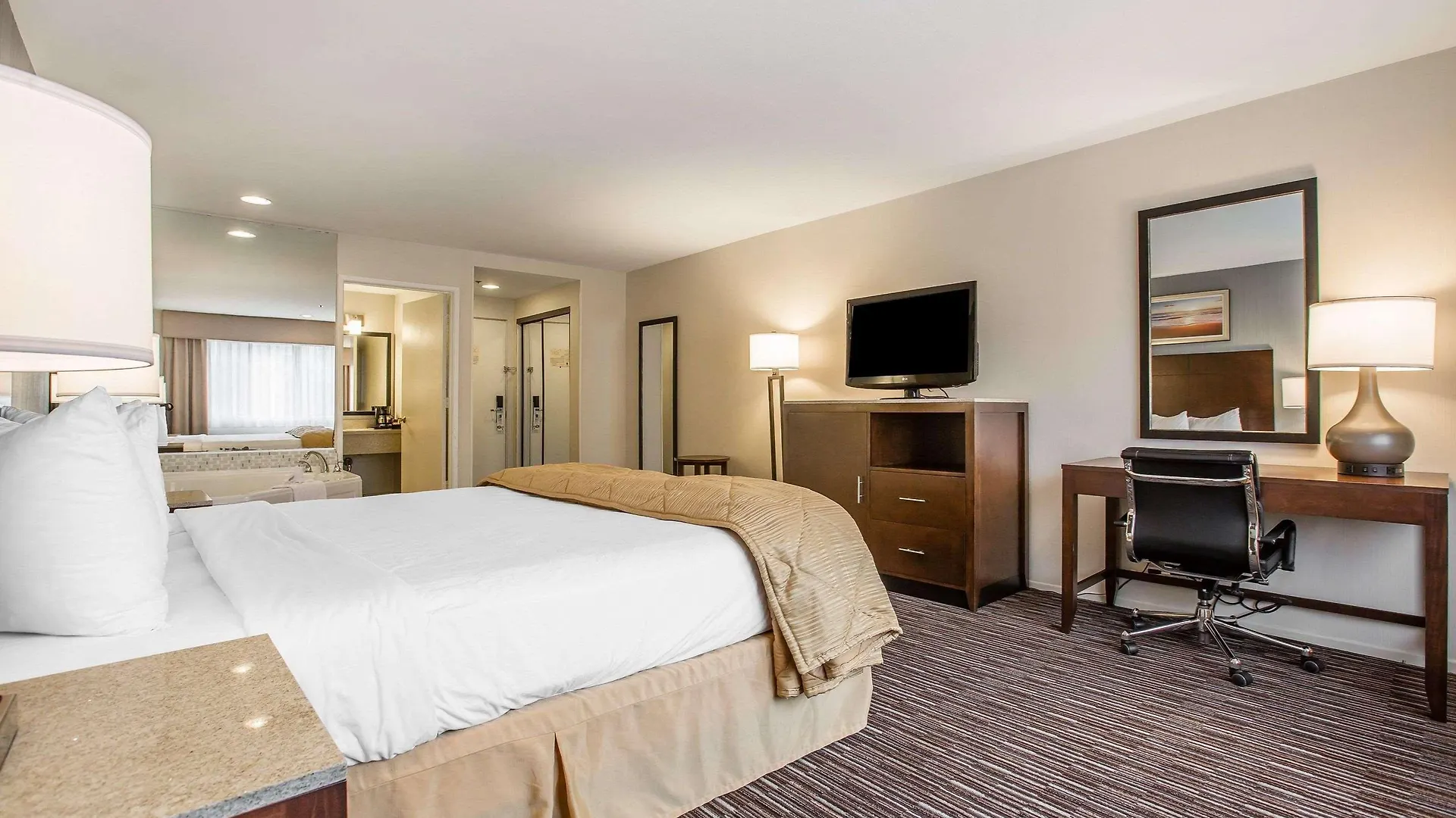 Quality Inn & Suites Hermosa Beach