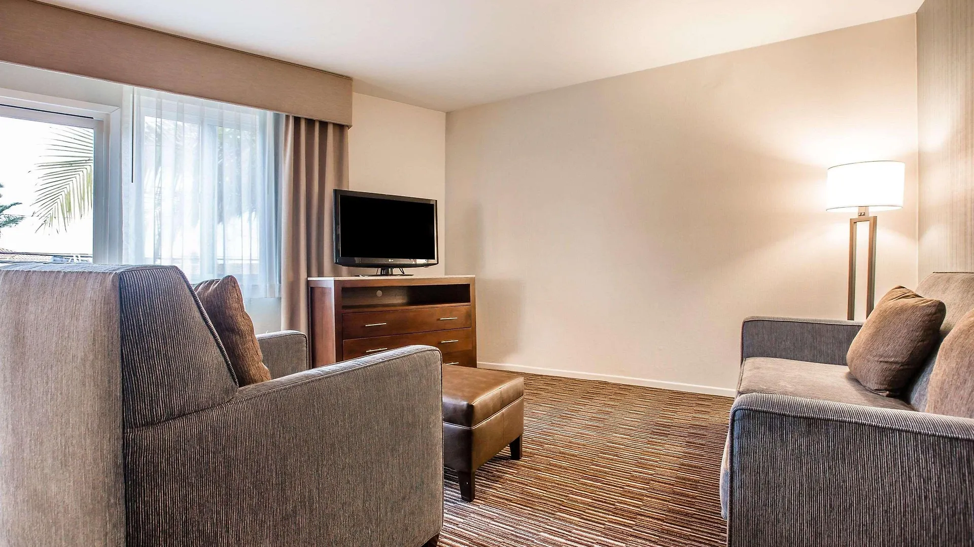 Quality Inn & Suites Hermosa Beach