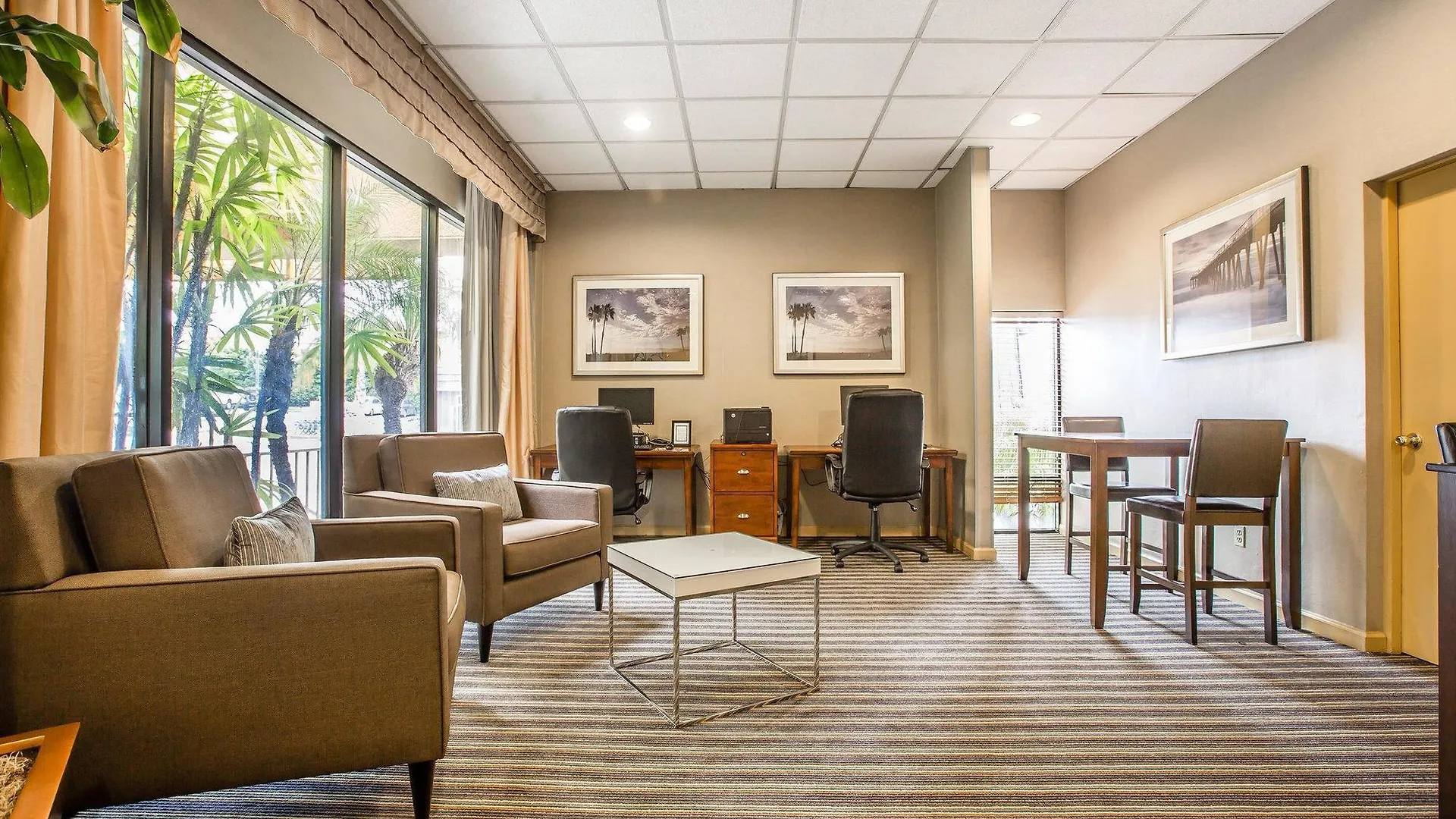Quality Inn & Suites Hermosa Beach 3*,